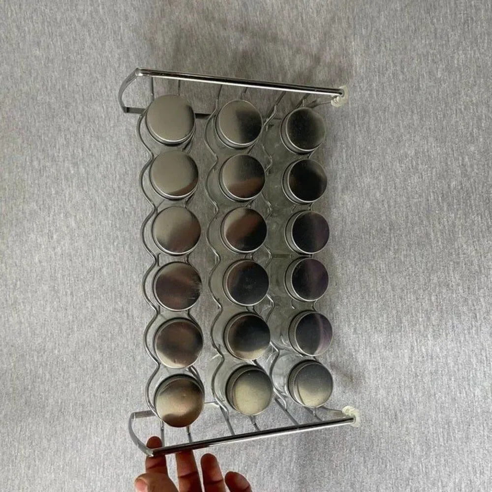 DecoBros Chrome 18 Bottle Spice Rack Stand Holder